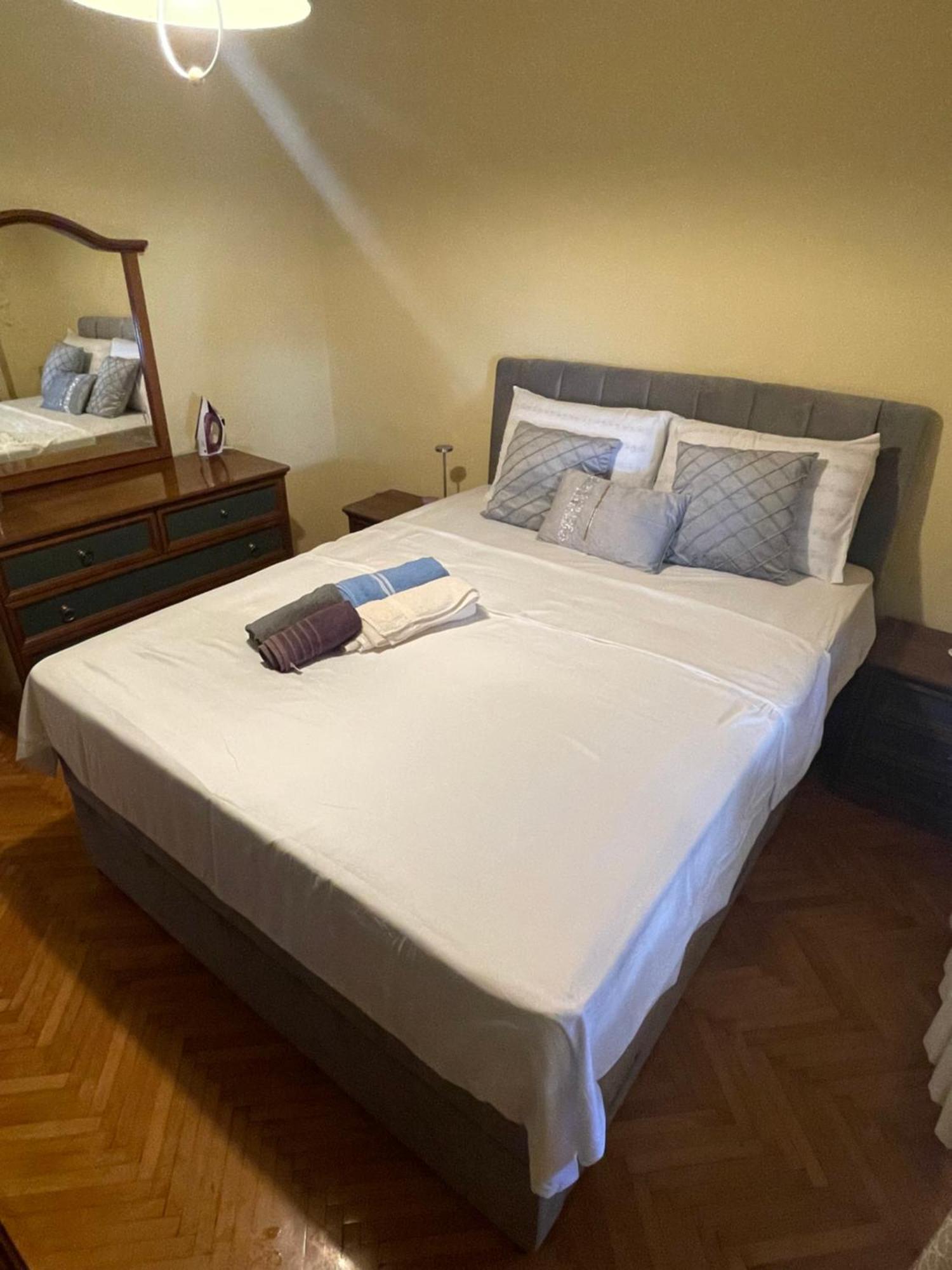 Apartman Luka + Free Parking Apartment Задар Екстериор снимка